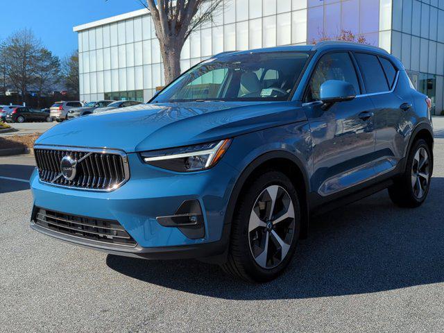 new 2025 Volvo XC40 car, priced at $48,190