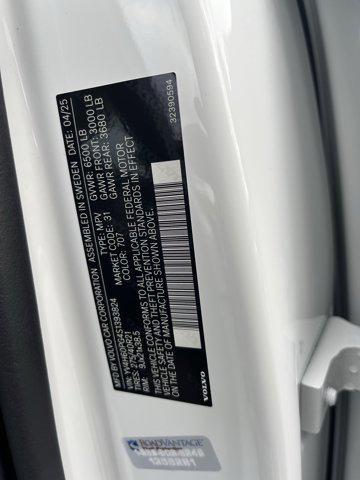 new 2025 Volvo XC90 Plug-In Hybrid car, priced at $82,405