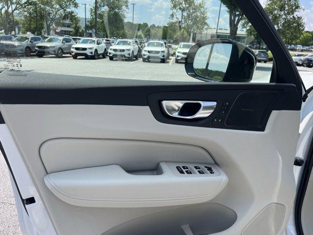 new 2026 Volvo XC60 car, priced at $64,385