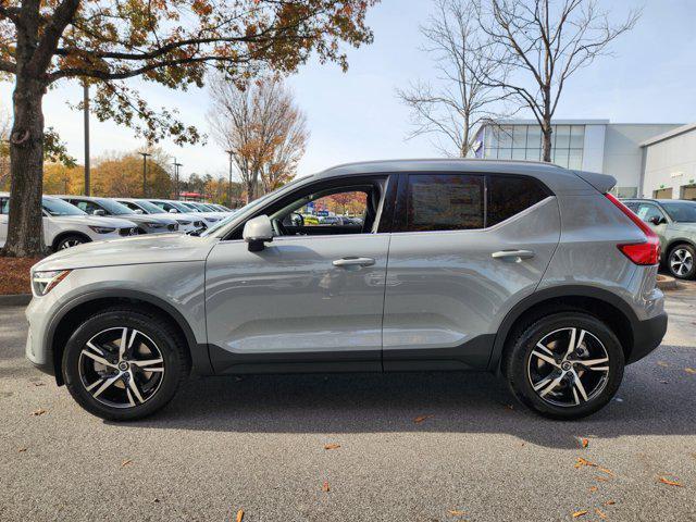 new 2025 Volvo XC40 car, priced at $43,045