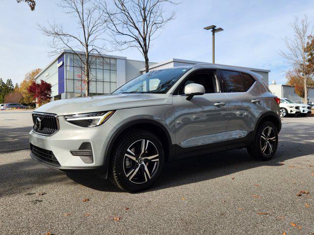 new 2025 Volvo XC40 car, priced at $43,045