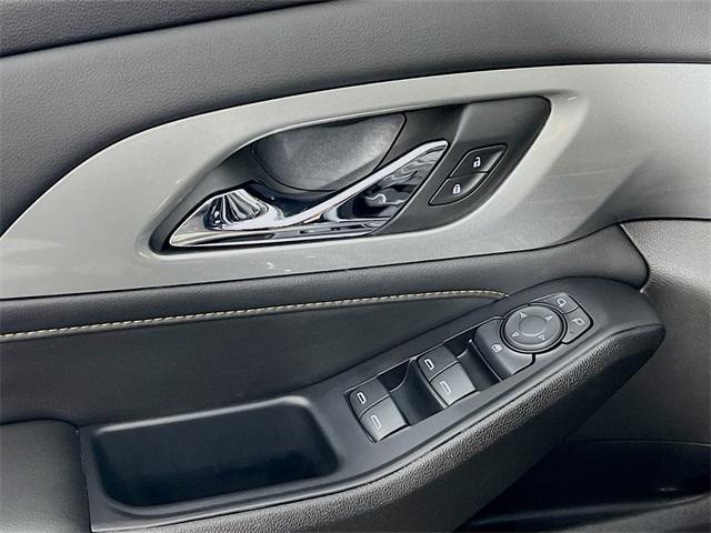 used 2021 Chevrolet Traverse car, priced at $21,975