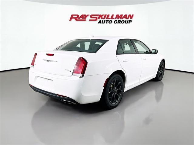 used 2019 Chrysler 300 car, priced at $26,975