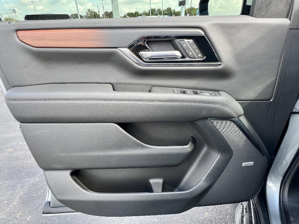 new 2025 GMC Yukon XL car, priced at $96,210