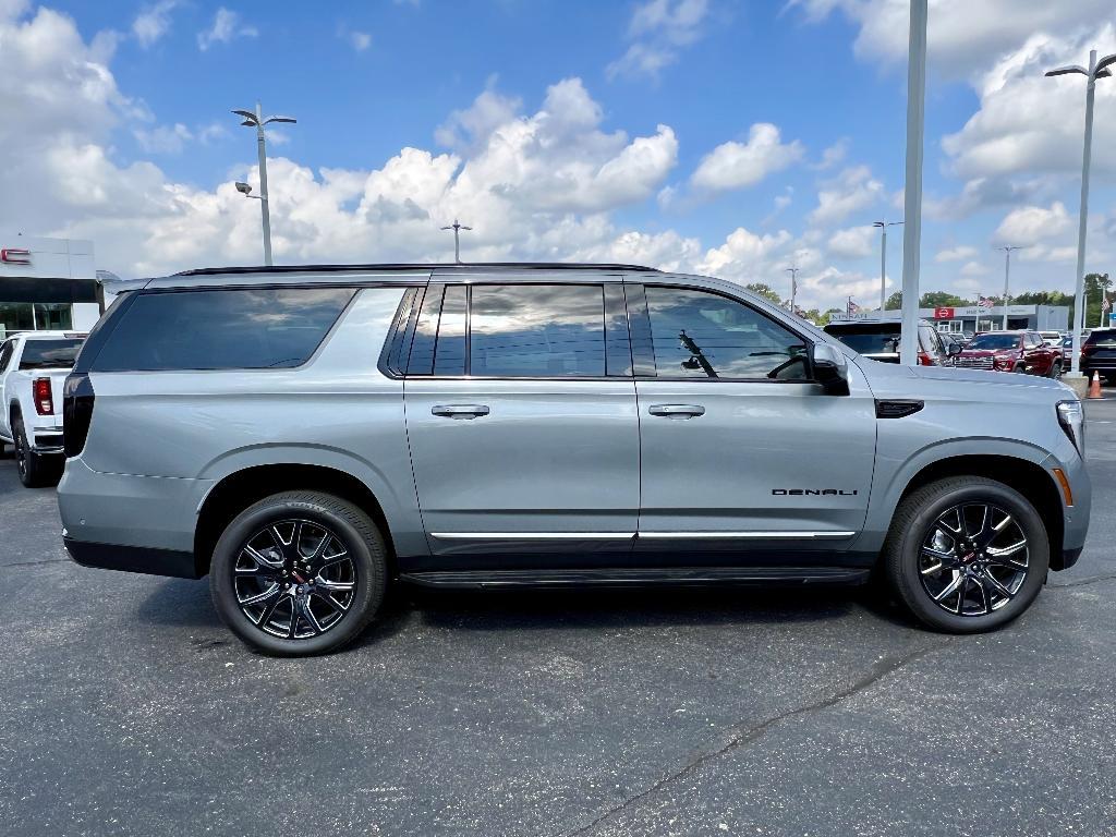 new 2025 GMC Yukon XL car, priced at $96,210