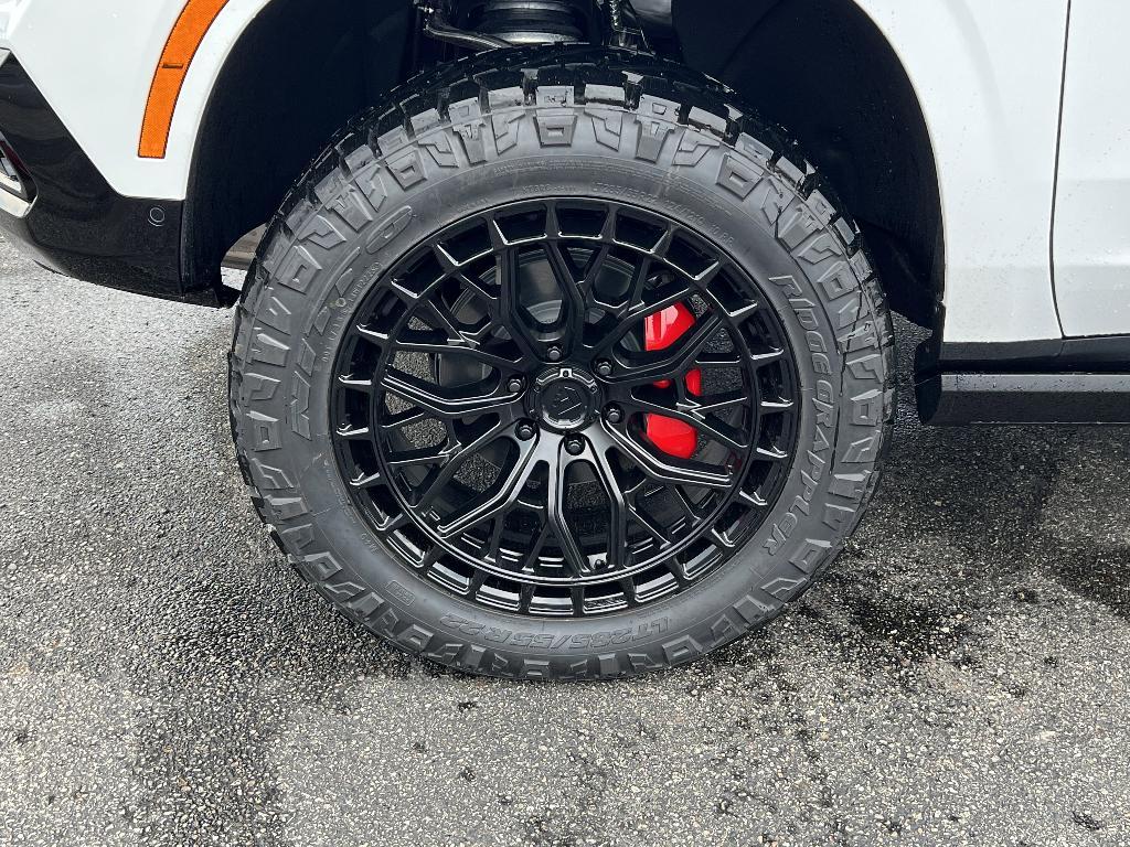 new 2025 GMC Yukon car, priced at $106,765