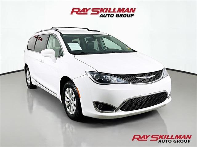 used 2019 Chrysler Pacifica car, priced at $19,975