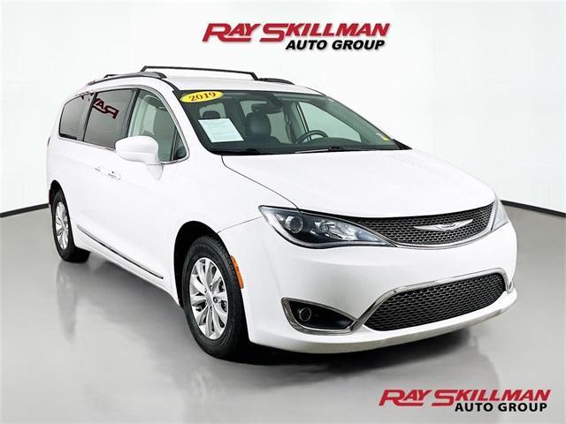 used 2019 Chrysler Pacifica car, priced at $19,975