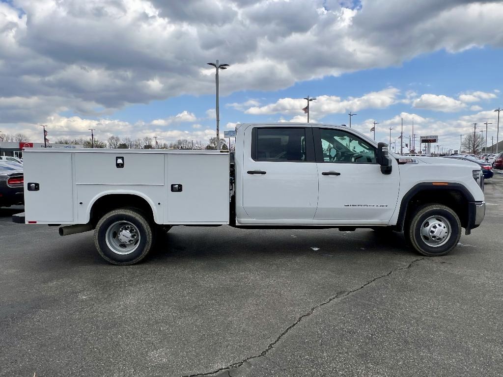 new 2025 GMC Sierra 3500 car, priced at $77,658