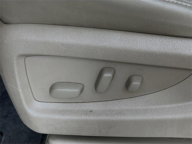 used 2015 Chevrolet Suburban car, priced at $16,975