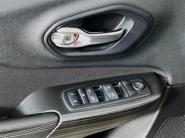 used 2014 Jeep Cherokee car, priced at $9,975