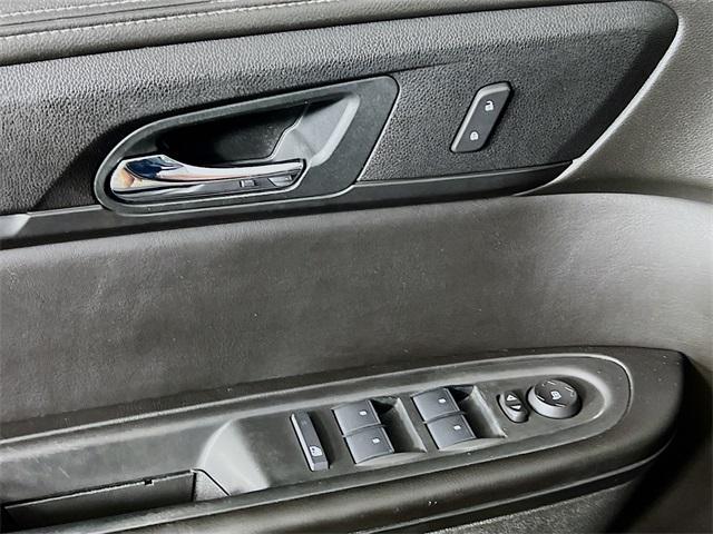 used 2015 Chevrolet Traverse car, priced at $11,975