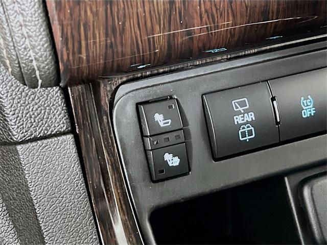 used 2015 Chevrolet Traverse car, priced at $11,975