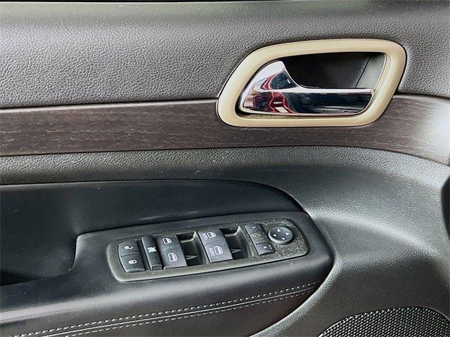 used 2014 Jeep Grand Cherokee car, priced at $11,875