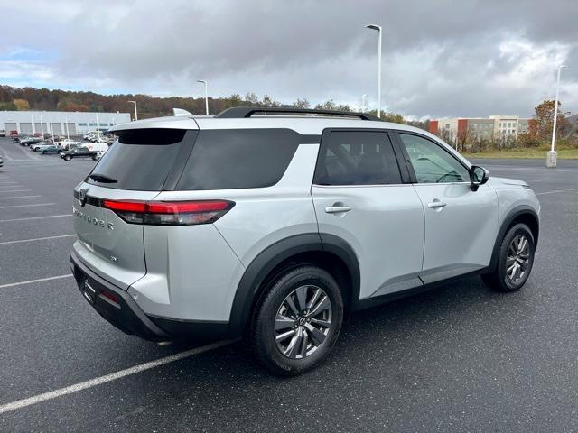 used 2024 Nissan Pathfinder car, priced at $30,418