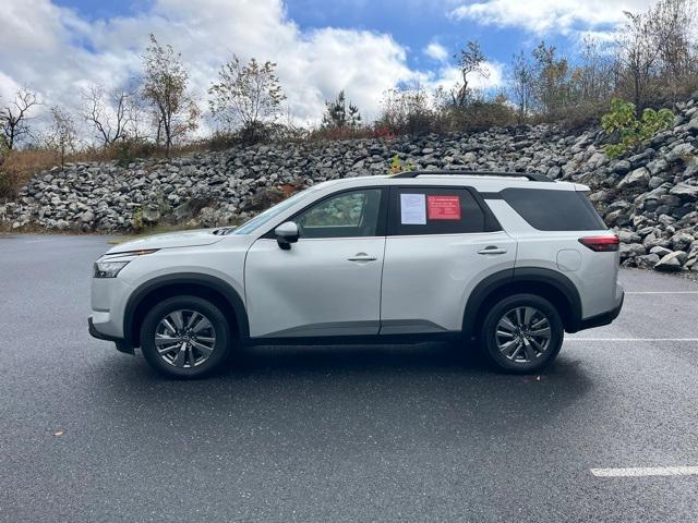 used 2024 Nissan Pathfinder car, priced at $30,418
