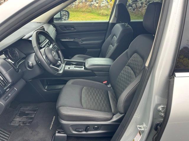 used 2024 Nissan Pathfinder car, priced at $30,418