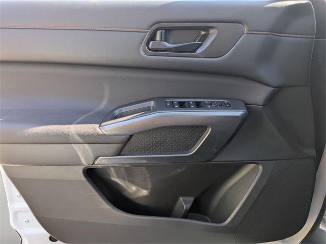 new 2025 Nissan Pathfinder car, priced at $47,345