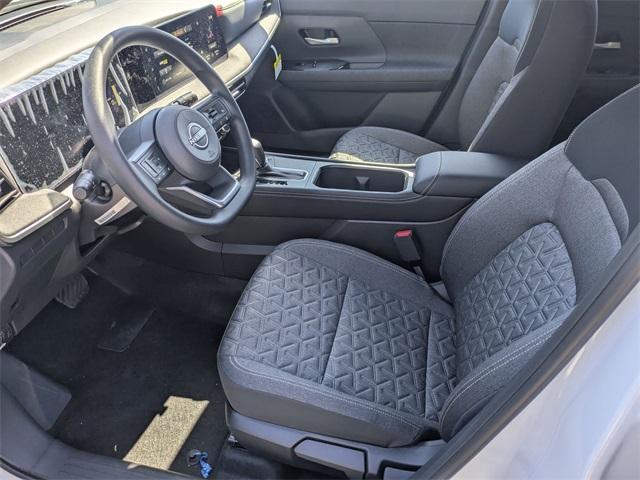 new 2025 Nissan Kicks car, priced at $27,360
