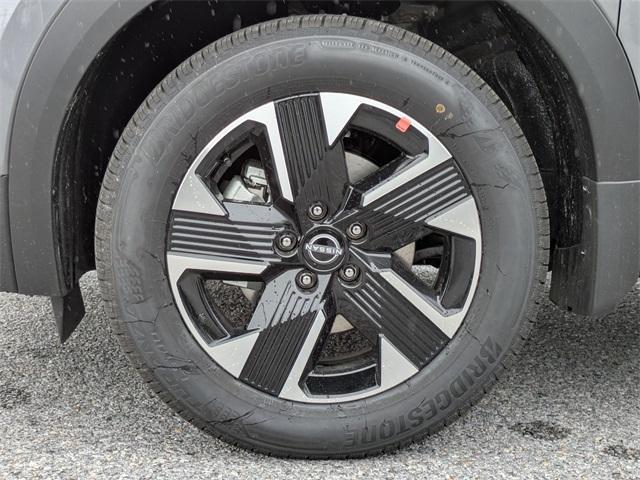 new 2025 Nissan Kicks car, priced at $28,860