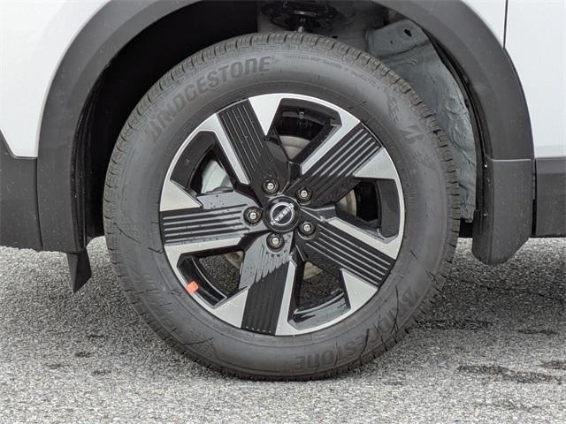 new 2025 Nissan Kicks car, priced at $27,360