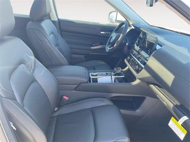 new 2025 Nissan Pathfinder car, priced at $51,375