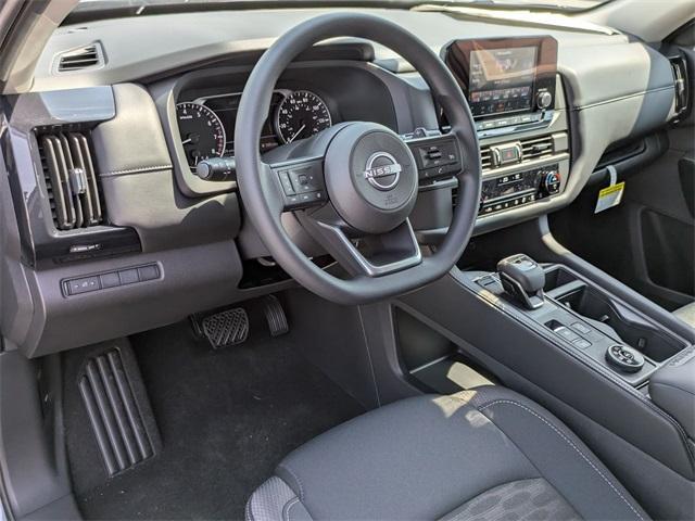new 2025 Nissan Pathfinder car, priced at $40,450