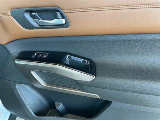new 2025 Nissan Pathfinder car, priced at $55,490