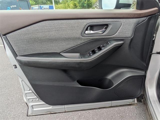 used 2021 Nissan Rogue car, priced at $23,799