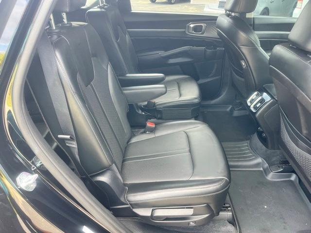 used 2021 Kia Sorento car, priced at $28,221