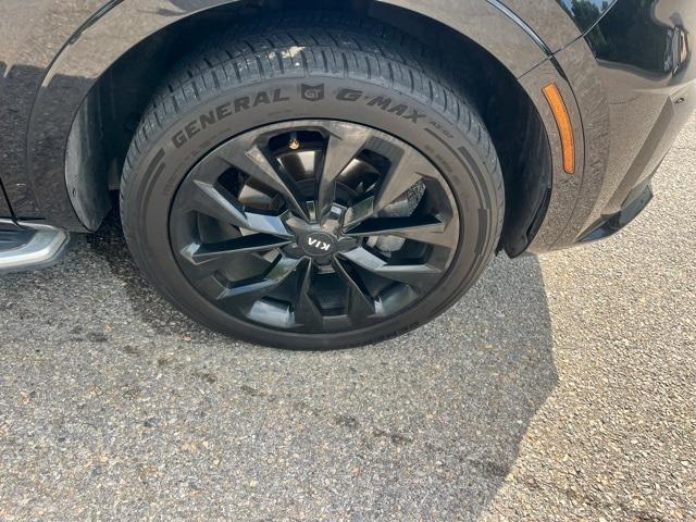 used 2021 Kia Sorento car, priced at $28,221