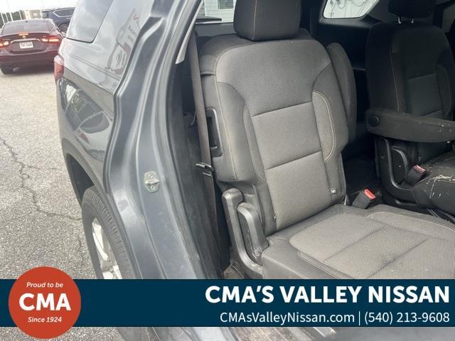 used 2021 Chevrolet Traverse car, priced at $23,653