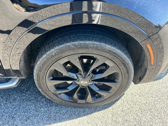 used 2021 Kia Sorento car, priced at $27,117