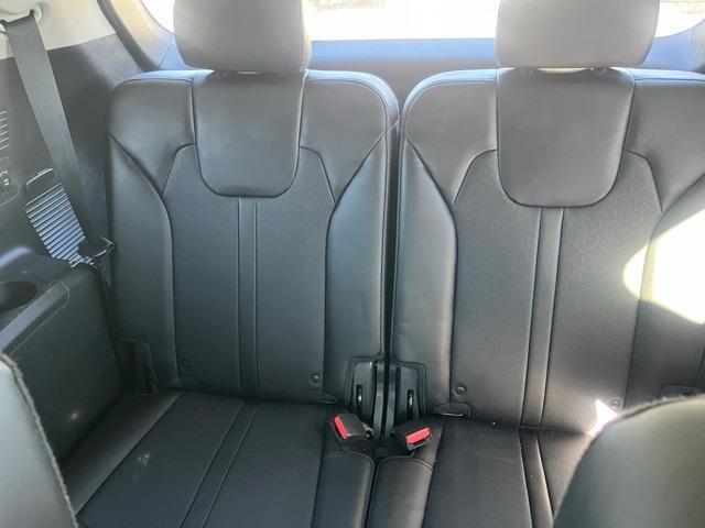 used 2021 Kia Sorento car, priced at $27,117