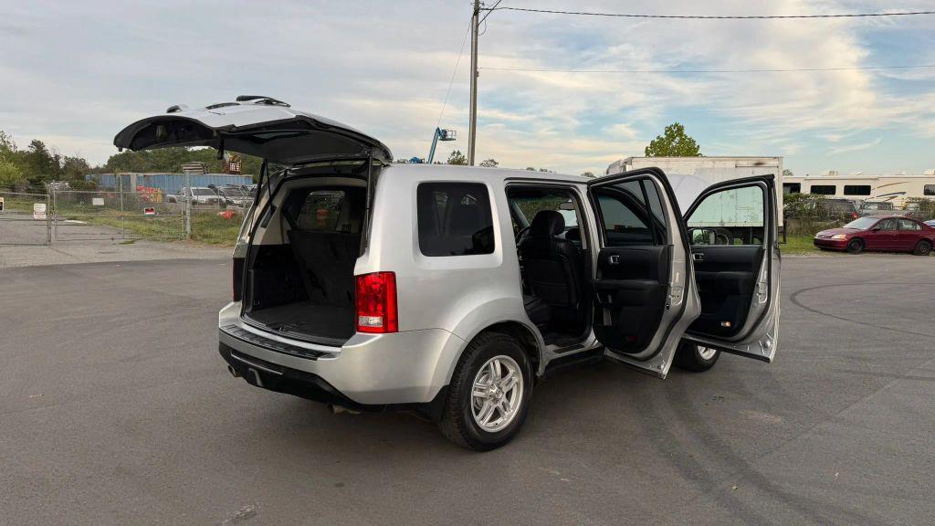 used 2013 Honda Pilot car, priced at $10,999