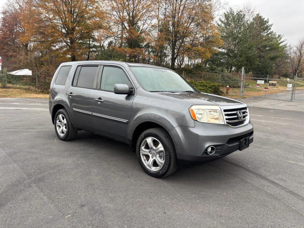 used 2013 Honda Pilot car, priced at $9,999