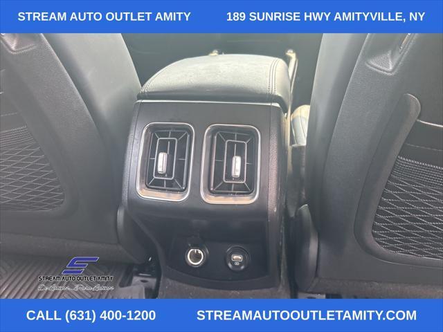 used 2022 Kia Sorento Hybrid car, priced at $23,998