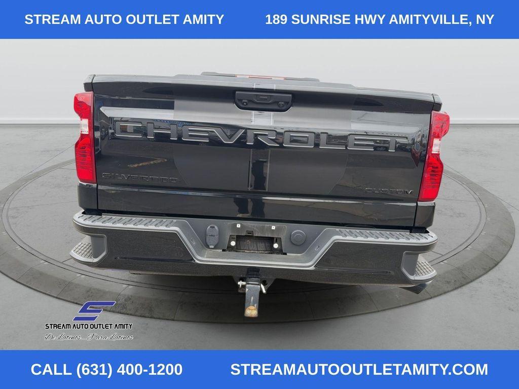 used 2022 Chevrolet Silverado 1500 car, priced at $31,928