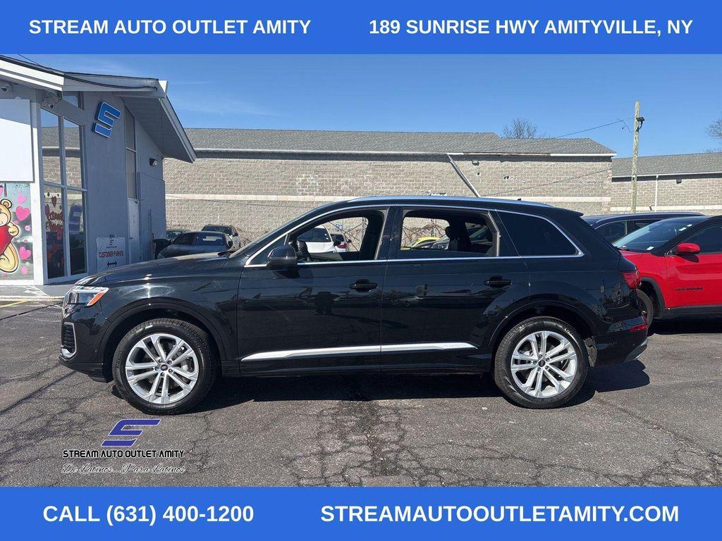 used 2025 Audi Q7 car, priced at $56,598