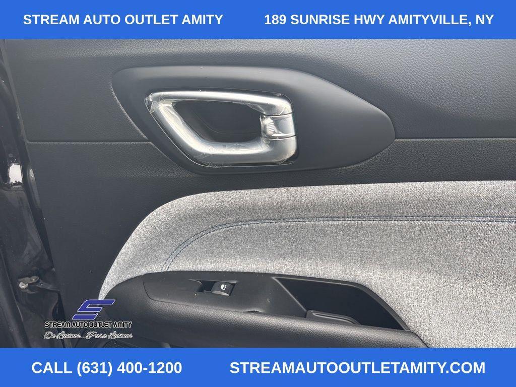 used 2022 Jeep Compass car, priced at $18,768