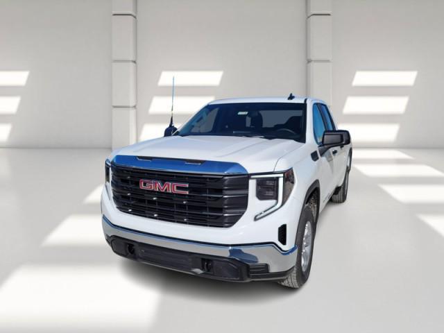 new 2025 GMC Sierra 1500 car, priced at $42,245