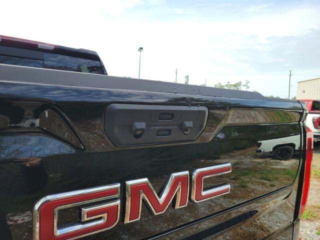 new 2025 GMC Sierra 1500 car, priced at $56,015