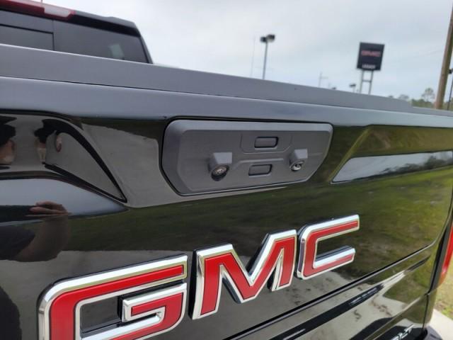 new 2025 GMC Sierra 1500 car, priced at $55,220