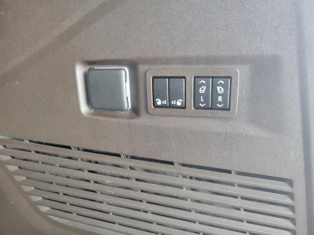 used 2021 GMC Yukon car, priced at $53,399