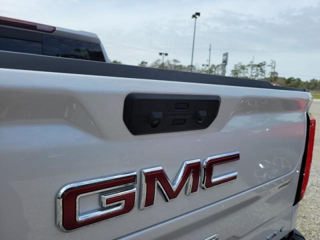 new 2025 GMC Sierra 1500 car, priced at $56,615