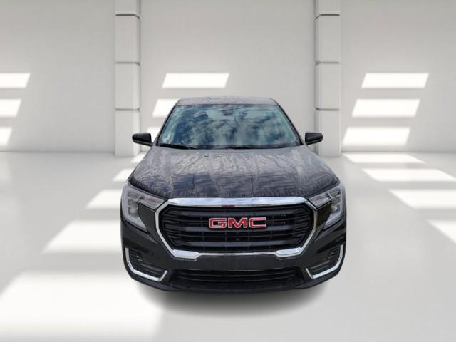 new 2024 GMC Terrain car, priced at $25,090