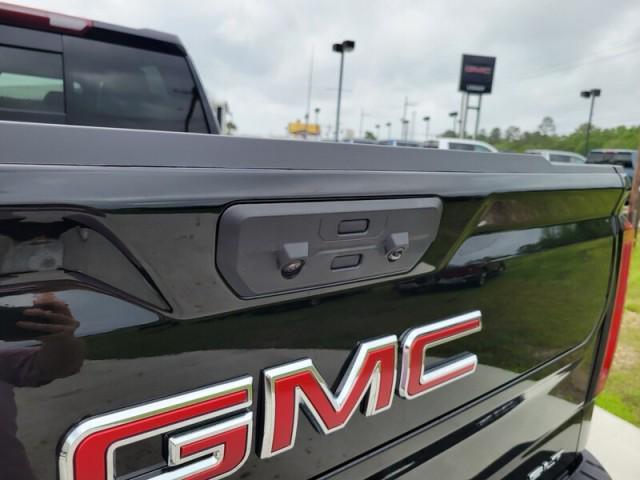 new 2025 GMC Sierra 1500 car, priced at $57,975