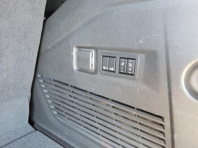 used 2021 GMC Yukon car, priced at $49,988