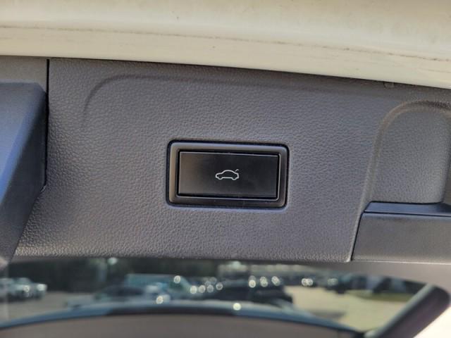 used 2021 Volkswagen Atlas car, priced at $19,999