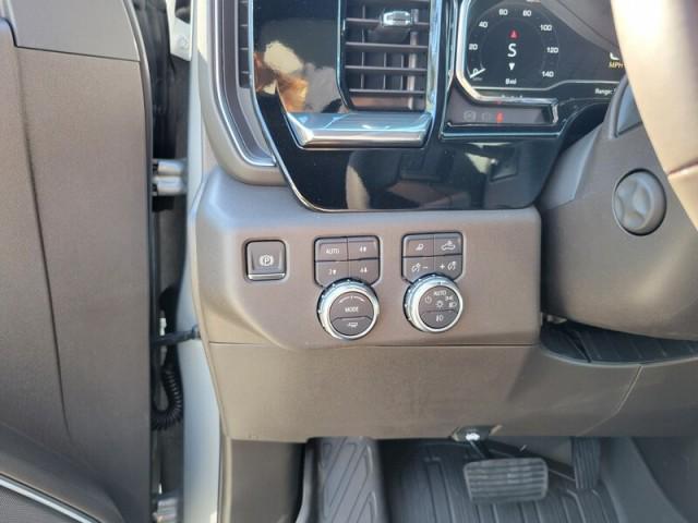 new 2025 GMC Sierra 1500 car, priced at $57,975